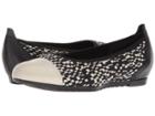 Munro Henlee (black/white Fabric/pearl Leather) Women's Flat Shoes
