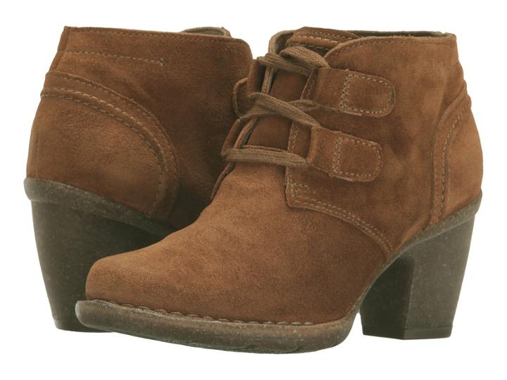 Clarks Carleta Lyon (tan Suede) Women's  Boots
