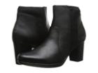 Clarks Promise Camp (black Leather) Women's Zip Boots