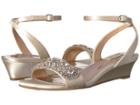 Badgley Mischka Hatch (ivory Satin) Women's Wedge Shoes