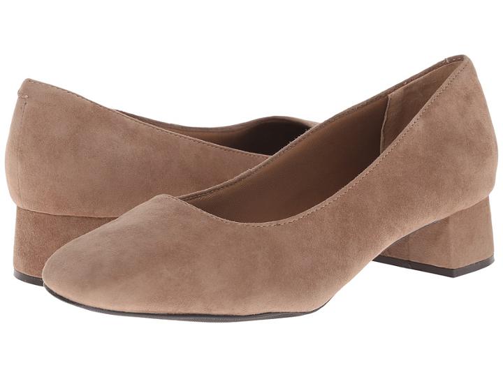 Trotters Lola (dark Nude Kid Suede Leather) Women's 1-2 Inch Heel Shoes