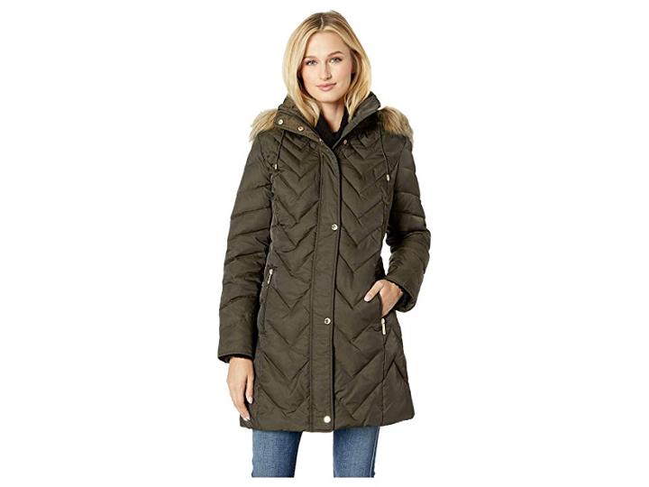 Kenneth Cole New York Chevron Multi Quilt 3/4 Down Jacket W/ Faux Fur Hood (olive) Women's Coat