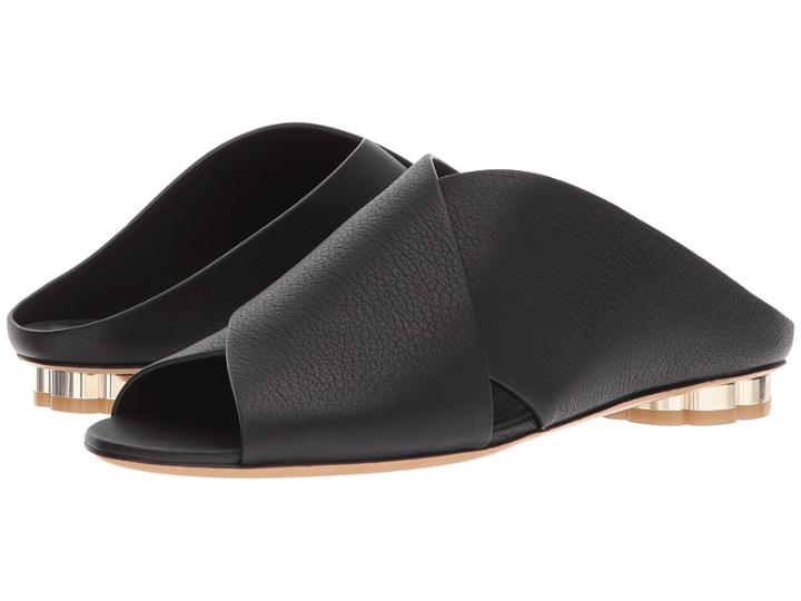 Salvatore Ferragamo Lasa 10 (nero) High Heels