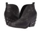 Matisse Roper Embossed Studded Bootie (black) Women's Boots