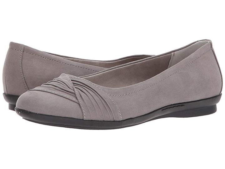 Cliffs By White Mountain Hilt (grey Suedette) Women's Shoes