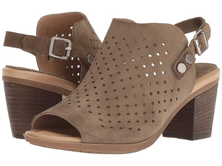 Vaneli Marnee (natural Scamo/matte Silver Trim) Women's 1-2 Inch Heel Shoes