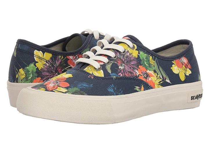 Seavees Legend Sneaker Trina Turk (navy Chrysanthemum) Women's  Shoes