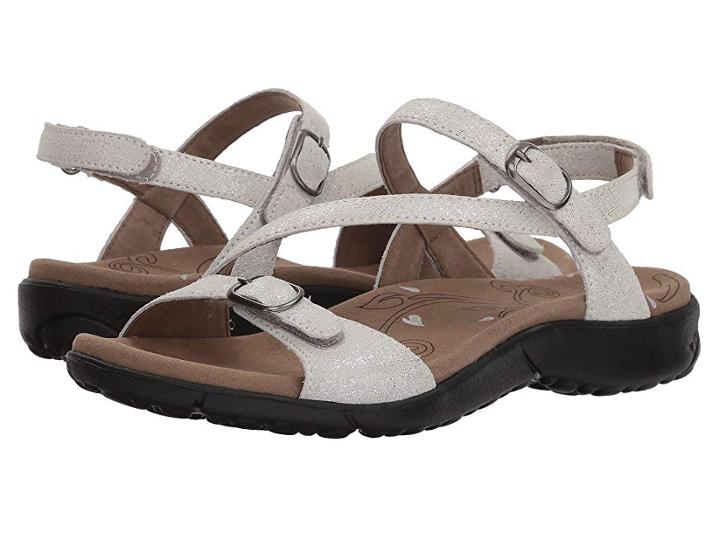 Taos Footwear Beauty (white Metallic) Women's  Shoes
