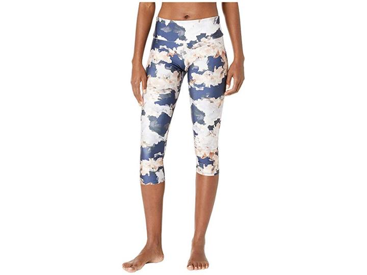 Onzie Capri Pants (nomad Blossom) Women's Casual Pants