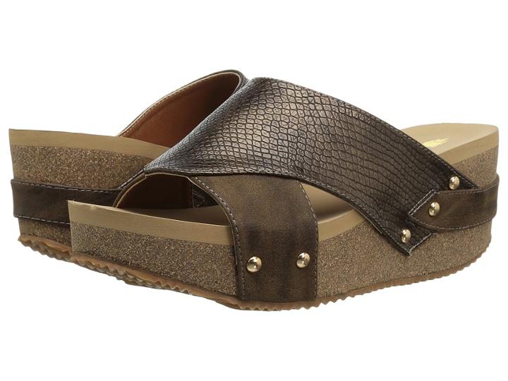 Volatile Caseda (bronze) Women's Wedge Shoes