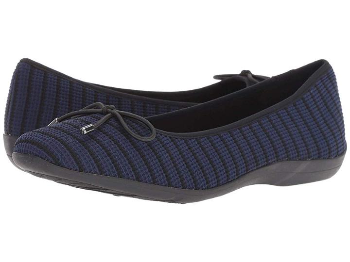 Soft Style Heartbreaker (navy/black Fabric) Women's Flat Shoes