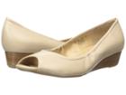 Naturalizer Contrast (tender Taupe Leather) Women's Wedge Shoes