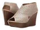 Kenneth Cole Reaction Sole Safe 2 (champagne) Women's Wedge Shoes