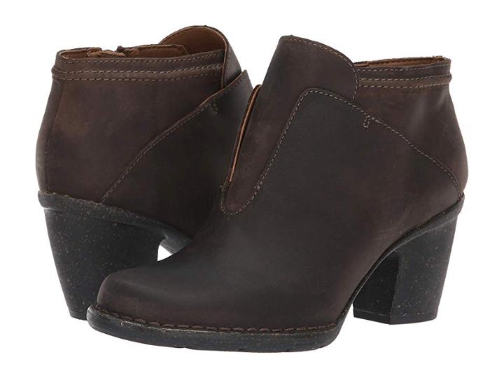 Clarks Carleta York (taupe Oiled Leather) Women's  Shoes