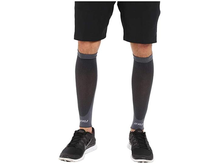 2xu Performance Run Sleeve (titanium/black) Athletic Sports Equipment