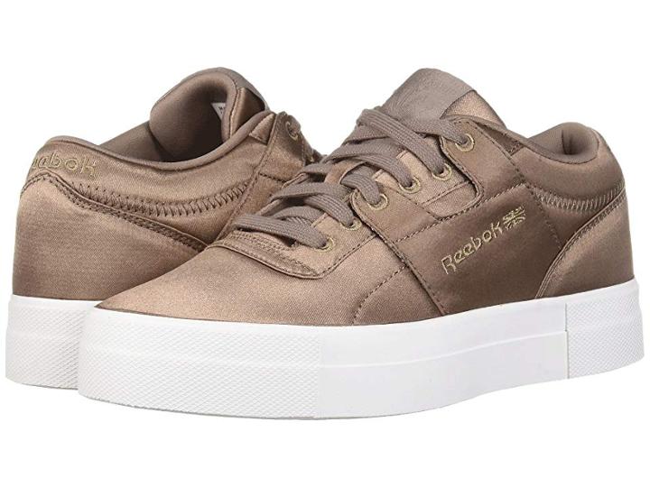 Reebok Lifestyle Workout Lo Fvs Txt (sandy Taupe/white) Women's Classic Shoes