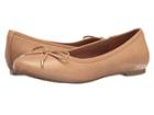 Report Marie (tan Synthetic) Women's Flat Shoes