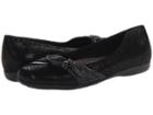 Trotters Suki (black Mini Dot Patent Suede Leather) Women's  Shoes