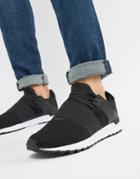 Pull & Bear Elastic Detail Sneakers In Black - Black
