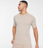 Vai21 Muscle Active T-shirt With Contrast Stitch In Light Brown - Part Of A Set