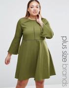 Praslin Plus Bell Sleeve Dress - Green