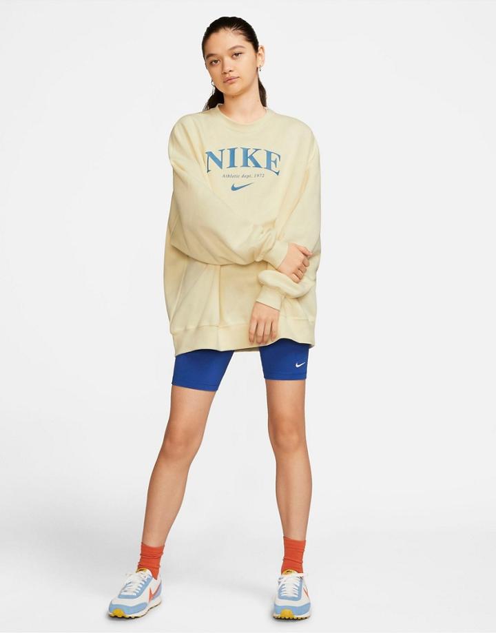 Nike Essential Fleece Oversized Retro Logo Crew Neck Sweatshirt In Cream-white