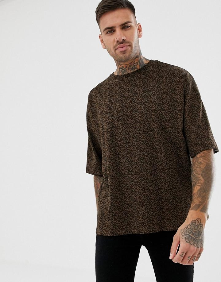 Bershka Loose T-shirt In All Over Leopard Print - Brown