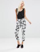 Minimum Ninel Abstract Printed Cropped Pants - Surf Mint