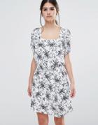 Traffic People Less Is Less Dress In Spring Floral Dress - White