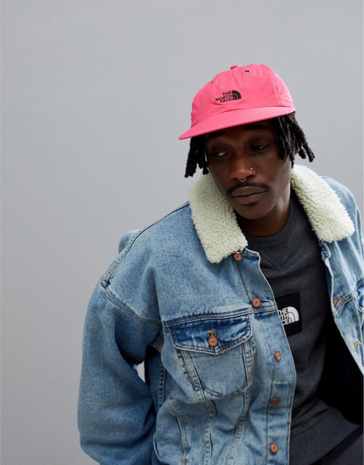 The North Face Throwback Tech Cap In Bright Pink - Pink
