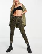 Guess Skinny Pants In Green Camo