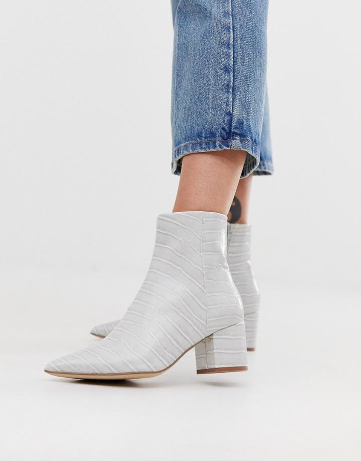 New Look Pointed Block Heeled Boots In Mid Gray Croc
