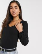 Vila Top With Exaggerated Sleeve In Black