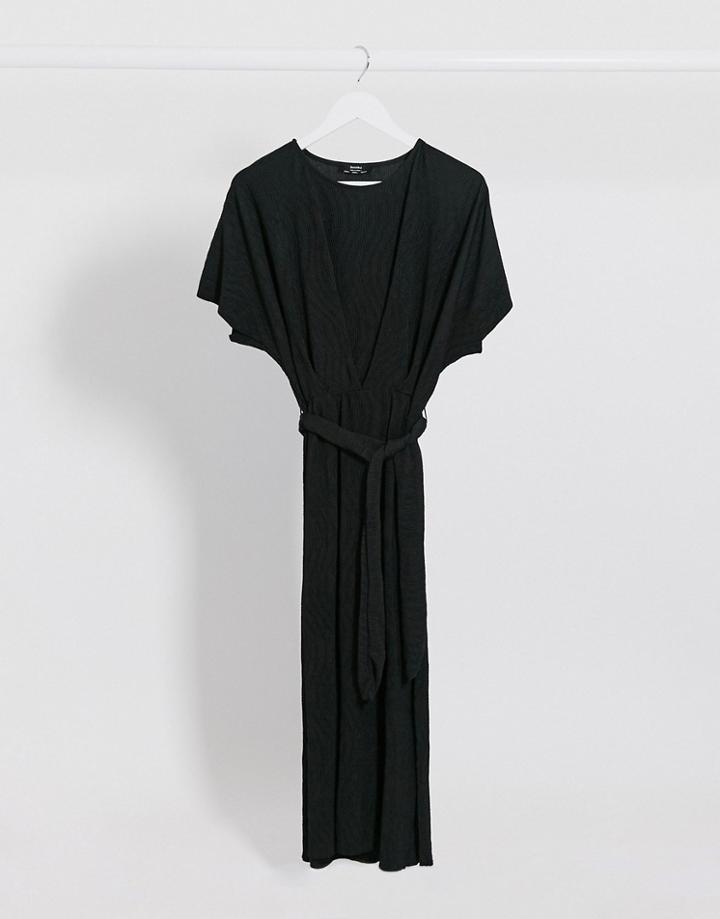 Bershka Crinkle Tie-waist Midi Dress In Black