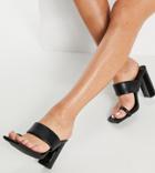 Simmi London Wide Fit Tour Padded Mules With Toe Loop In Black