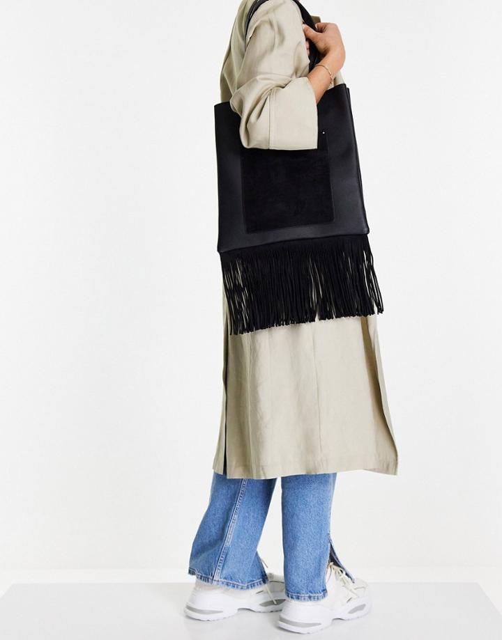Nali Fringe Detail Shoulder Bag In Black
