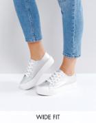 New Look Wide Fit Metallic Flatform Sneaker - Silver