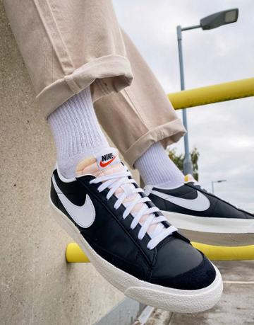 Nike Blazer Low '77 Vintage Sneakers In Black And White