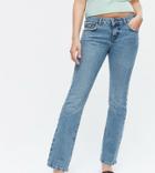 New Look Petite Low Rise Flared Jean In Mid Blue-blues