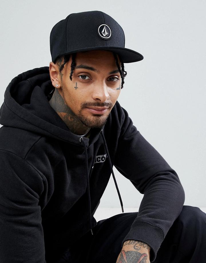 Volcom Snapback Cap With Small Logo - Black