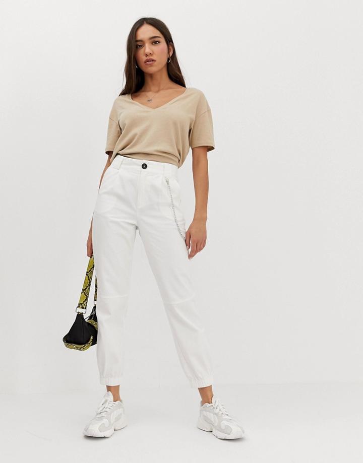 Stradivarius Chain Detail Cargo Pant In White - White