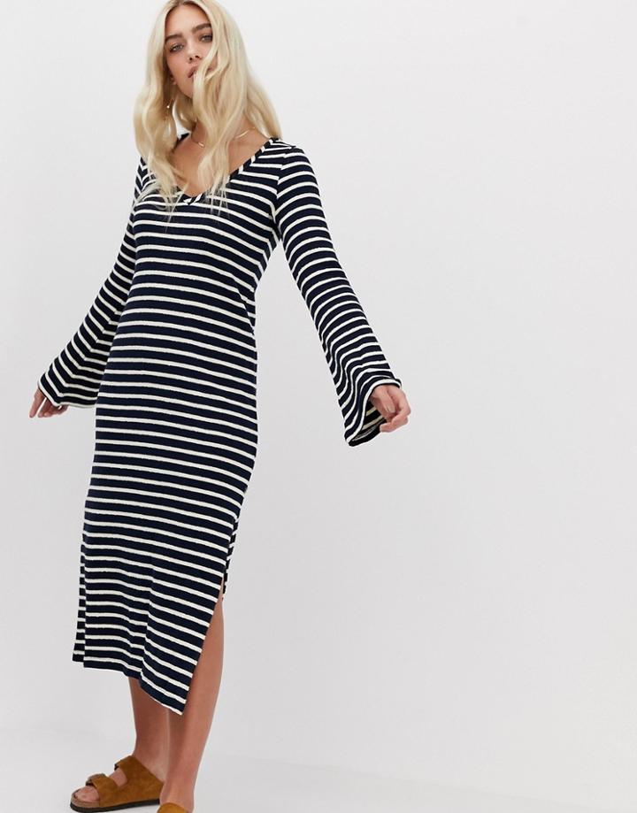 Nytt Grace Flare Sleeve Slit Midi Dress - Navy