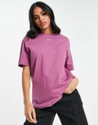 Nike Essential Boyfriend T-shirt In Purple