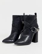 Co Wren Pointed Heeled Boots With Chain Detail