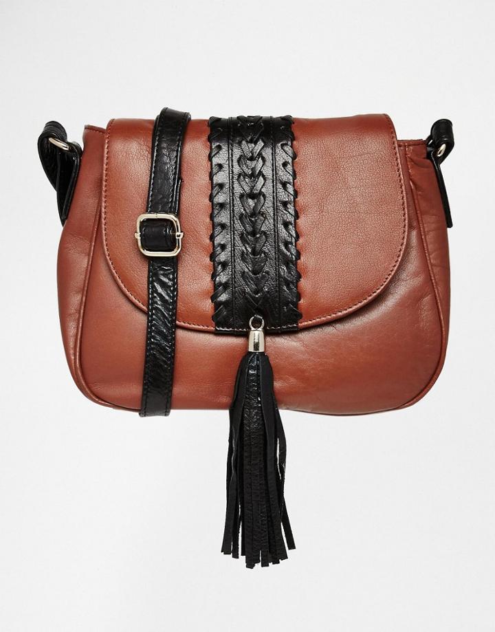 Urbancode Leather Saddle Bag - Tan