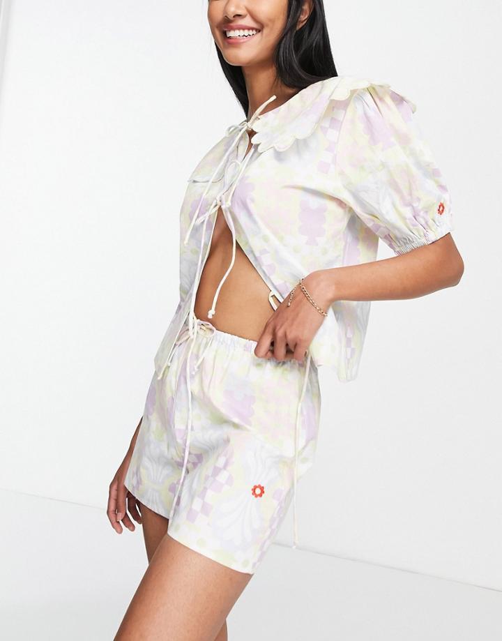 Damson Madder Vase Print Scallop Shorts In Multi - Part Of A Set