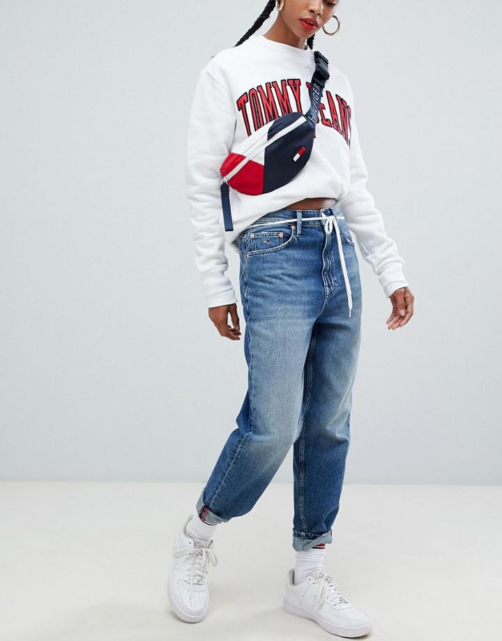 Tommy Jeans High Rise Mom Jean - Blue