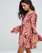 Mink Pink Printed Dress With Flare Sleeves - Multi