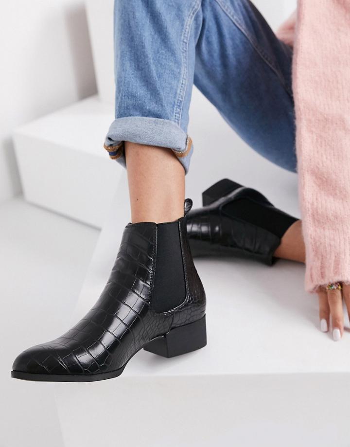 Monki Ofelia Vegan Leather Chelsea Boots In Black
