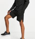 Vai21 Training Shorts In Black